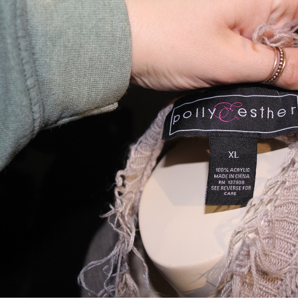 Distressed Sweater - Picture 5 of 5